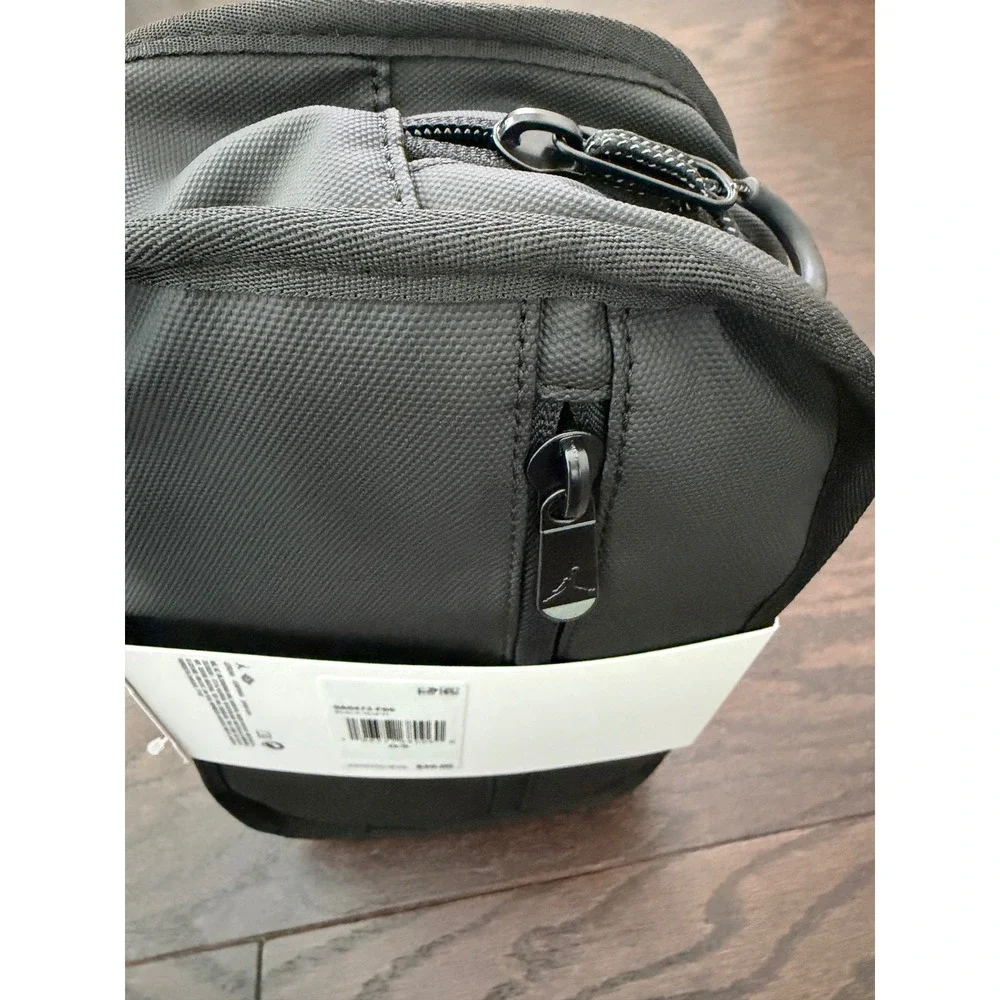 Jordan Jumpman Travel Bag Black White Red Toiletry Pouch 9A0473-F66 NEW